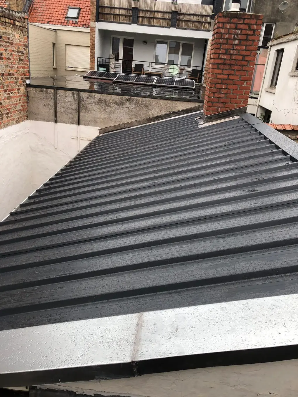 Dak in staalplaten